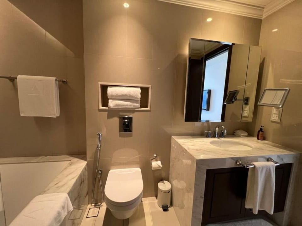Luxury 2 BR in Address Fountain Views | Burj Views Apartment in Dubai