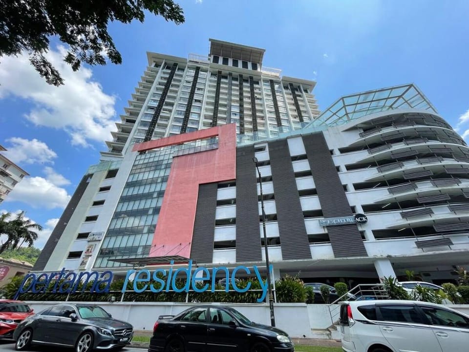 Romantic Suite + Private Jacuzzi @ KL downtown 176 Vacation rental in Federal Territory of Kuala Lumpur