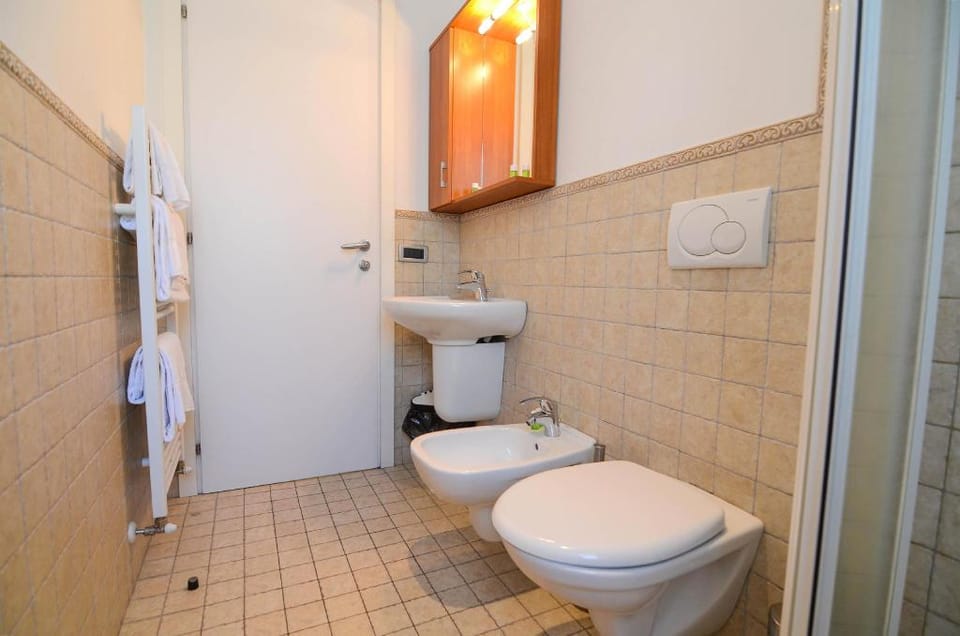 PARCO APARTMENT WITH LAKE VIEW AND PRIVATE PAKRING Apartment in Bellagio