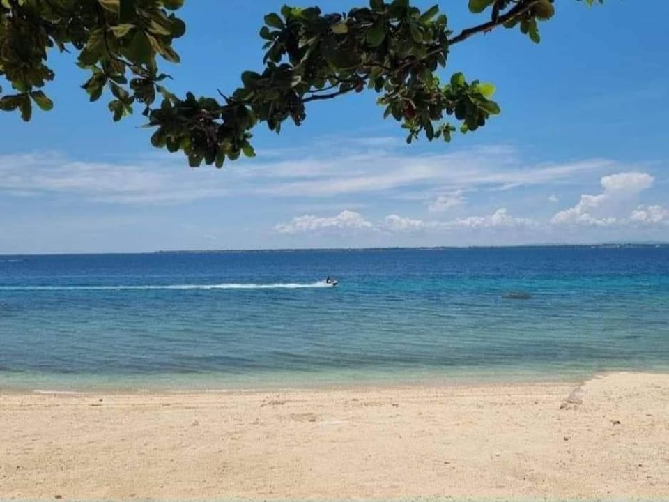 Mactan Newtown Condo for daily rent 2 Apartment in Lapu-Lapu City