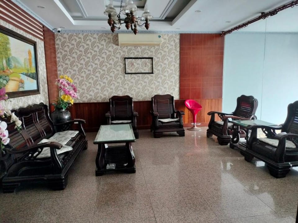 TAM TIN HOTEL Hotel in Ho Chi Minh City