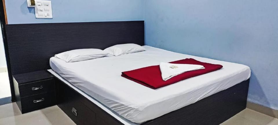 Hotel Keerthi Hotel in Karnataka