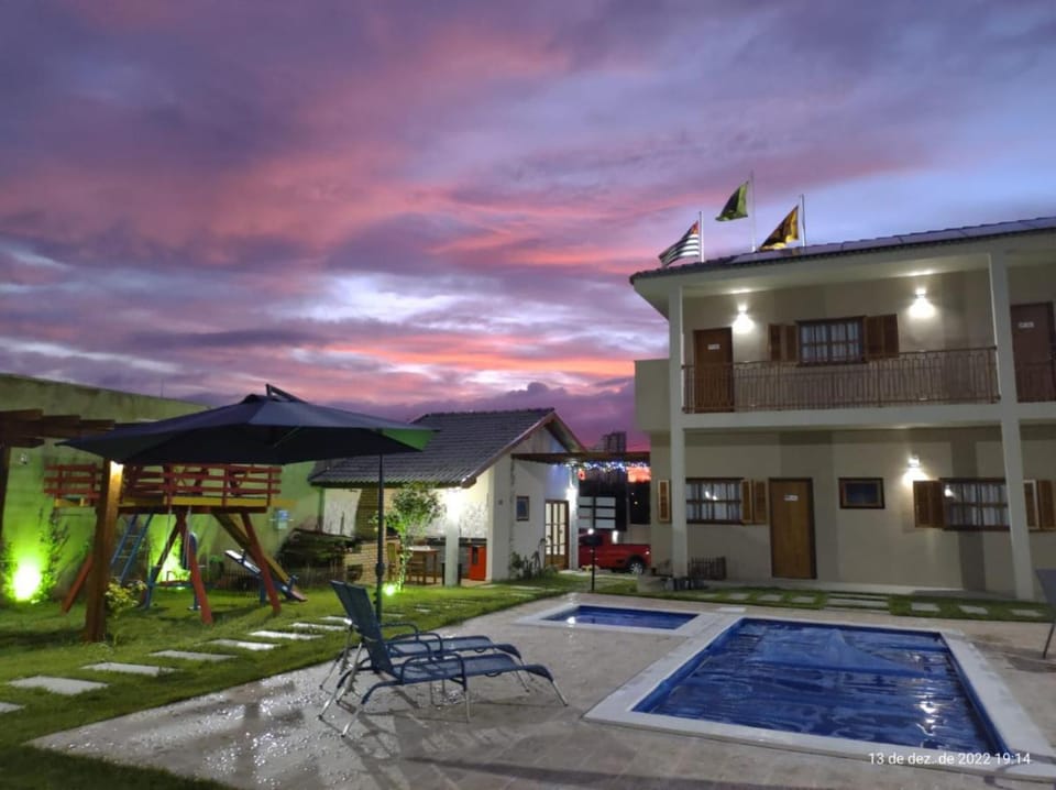 Pousada das Bandeiras Bed and Breakfast in Olímpia