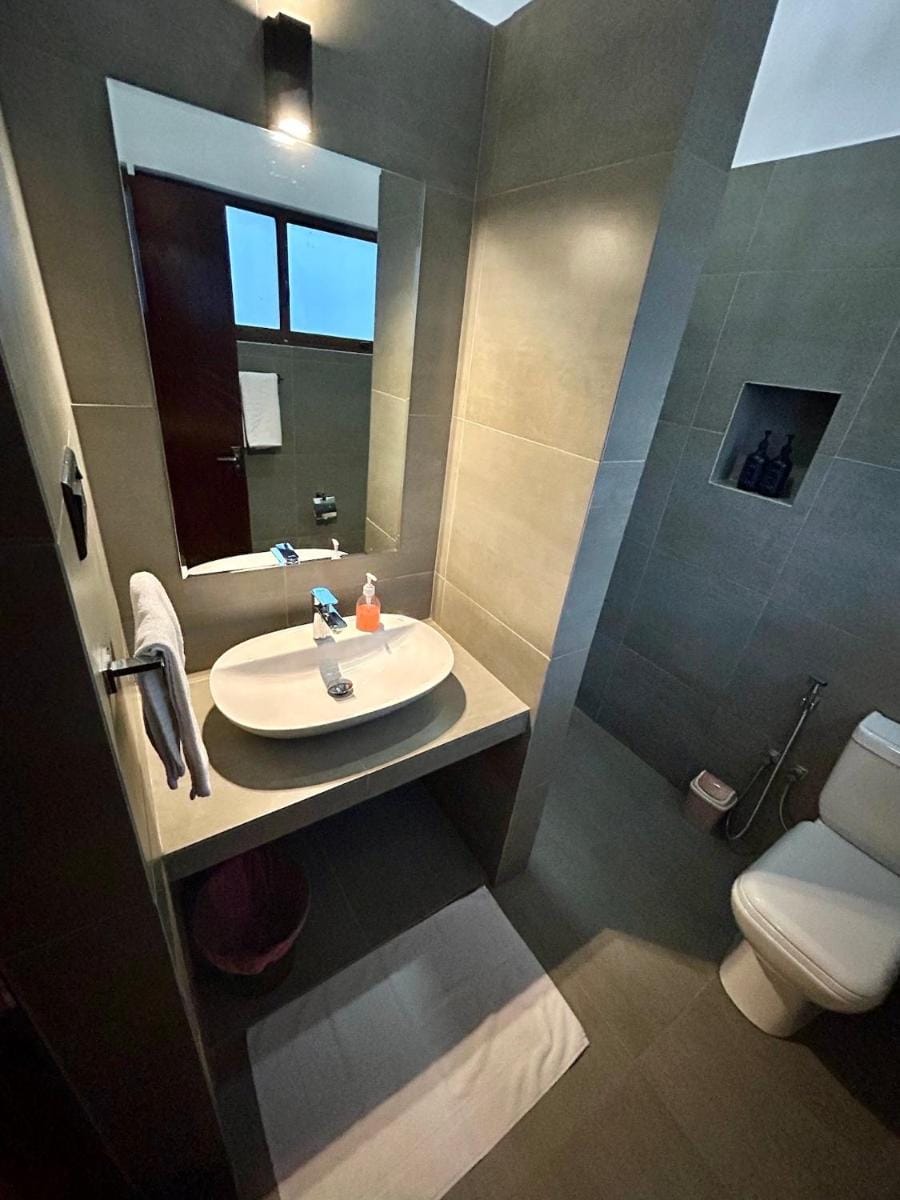 Reef Bungalow Private Villa, 6 bedrooms Villa in Western Province
