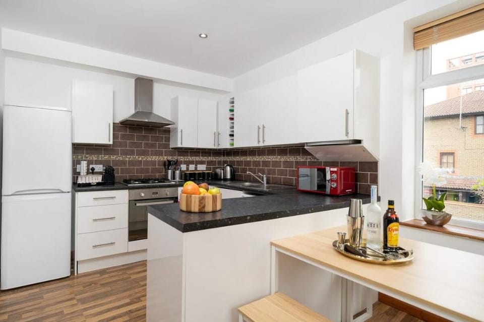 Omega - Excellent location 3BR Maisonette Apartment in London Borough of Islington