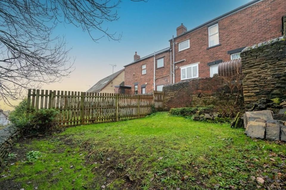 Comfortable House w/ Parking Vacation rental in Sheffield
