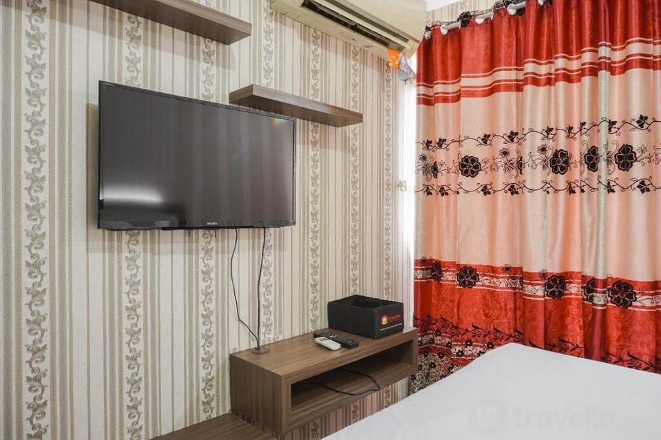 Cozy Studio Belmont Residence Puri By Travelio Apartment in Jakarta