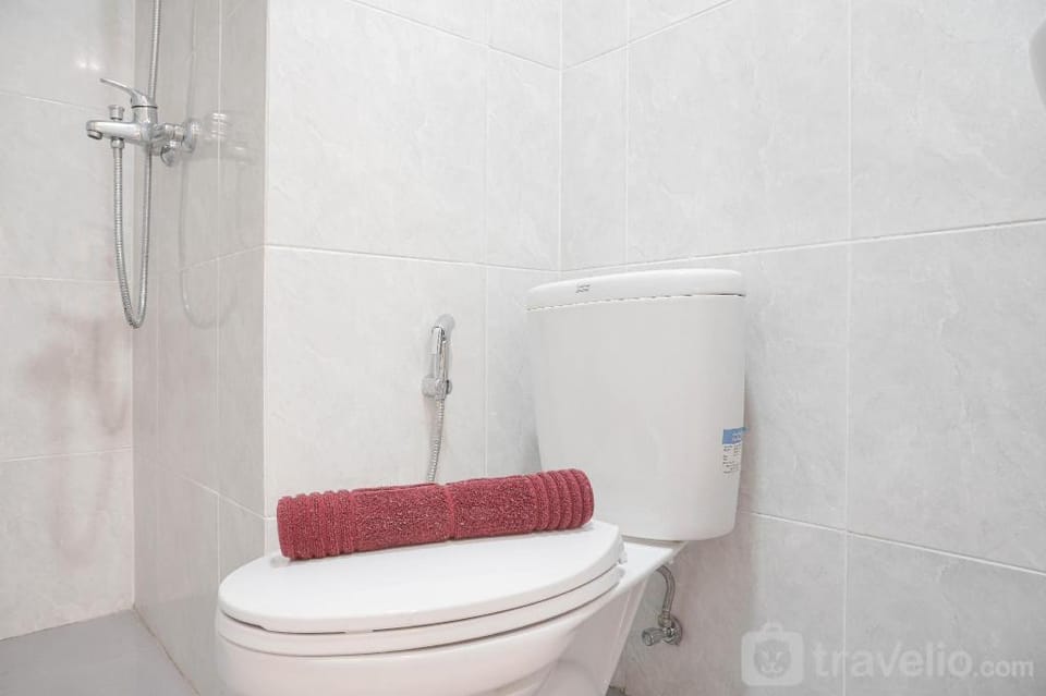 Comfort and Warm 2BR Parkland Avenue By Travelio Apartment in West Java