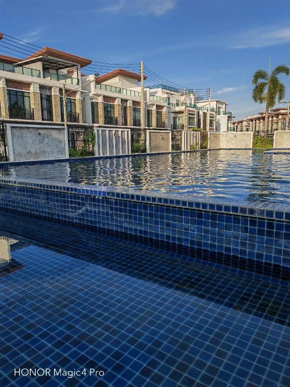 Pat Haliday Home Vacation rental in Thailand