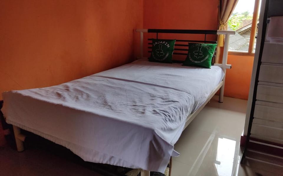 Jajapin Homestay Kampung Kreatif Sukaruas Vacation rental in West Java