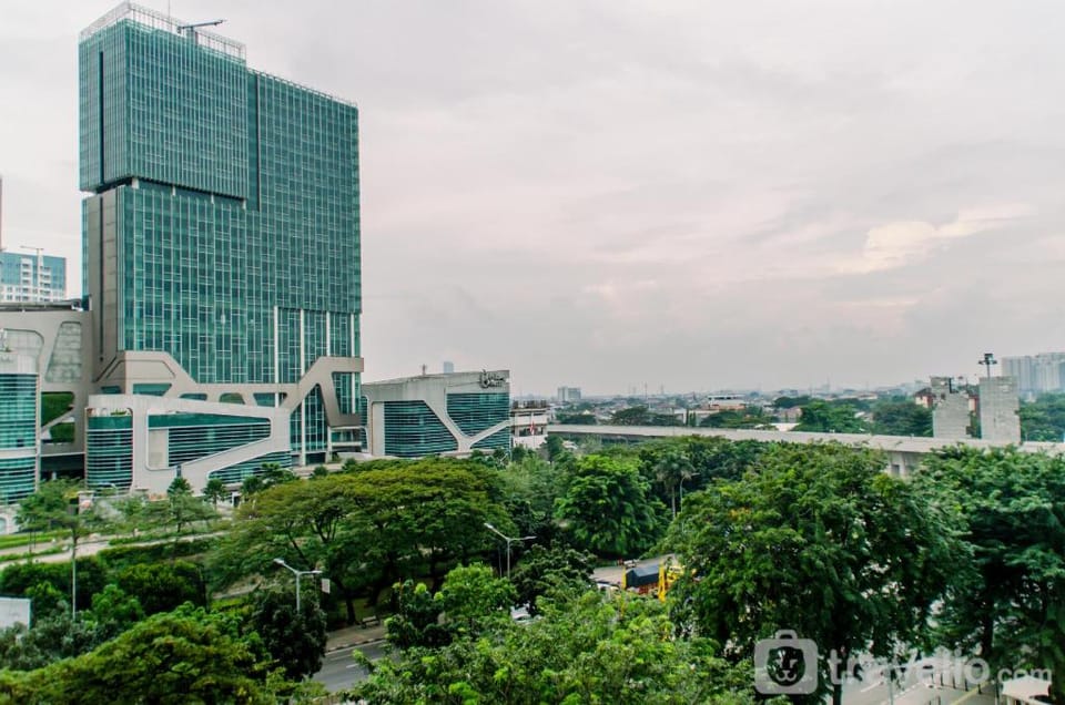 Homey and Warm Studio Room at Tifolia By Travelio Apartment in Jakarta