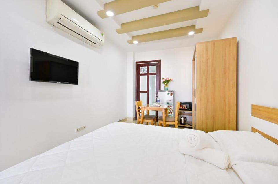 Huyen's - Cozy Studio, King Bed with balcony Vacation rental in Ho Chi Minh City