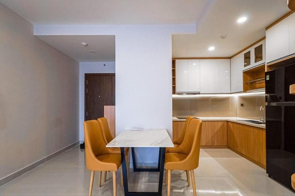 Luxury 2 bedrooms Saigon Royal. Apartment in Ho Chi Minh City