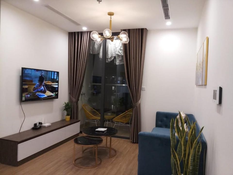 Class Apt 1BR Vinhomes Skylake Tower Apartment in Laos