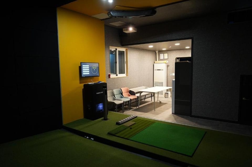 Hoengseong Kakao Golfscreenhouse Bed and Breakfast in South Korea