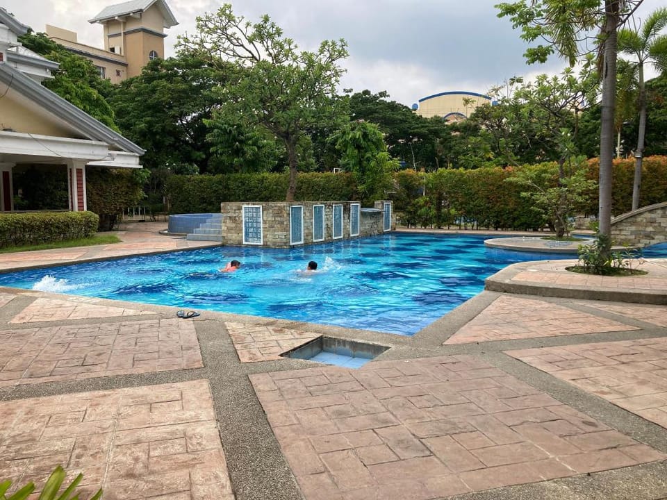 Condo Del Juana in Pacific Residences Near BGC Apartment in Pasig