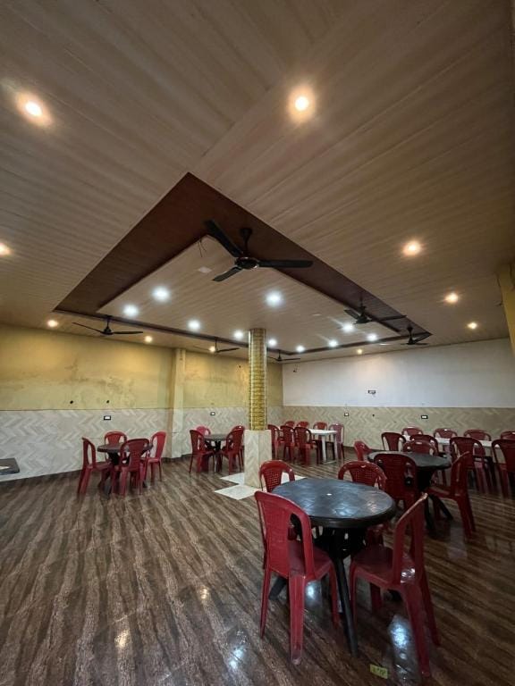 Resort Shivneri Hotel in Maharashtra