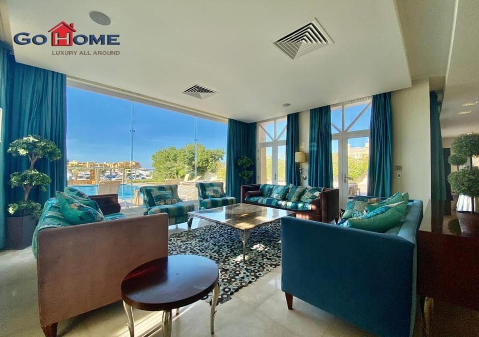 Luxury villa in new marina Villa in Hurghada