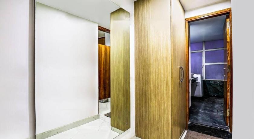 Studio 37 with a Juliet Balcony Apartment in New Delhi