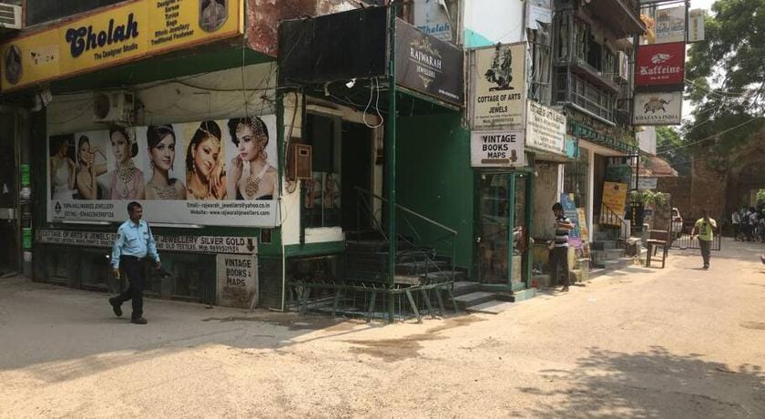 Studio 37 HKV with private terrace access Vacation rental in New Delhi
