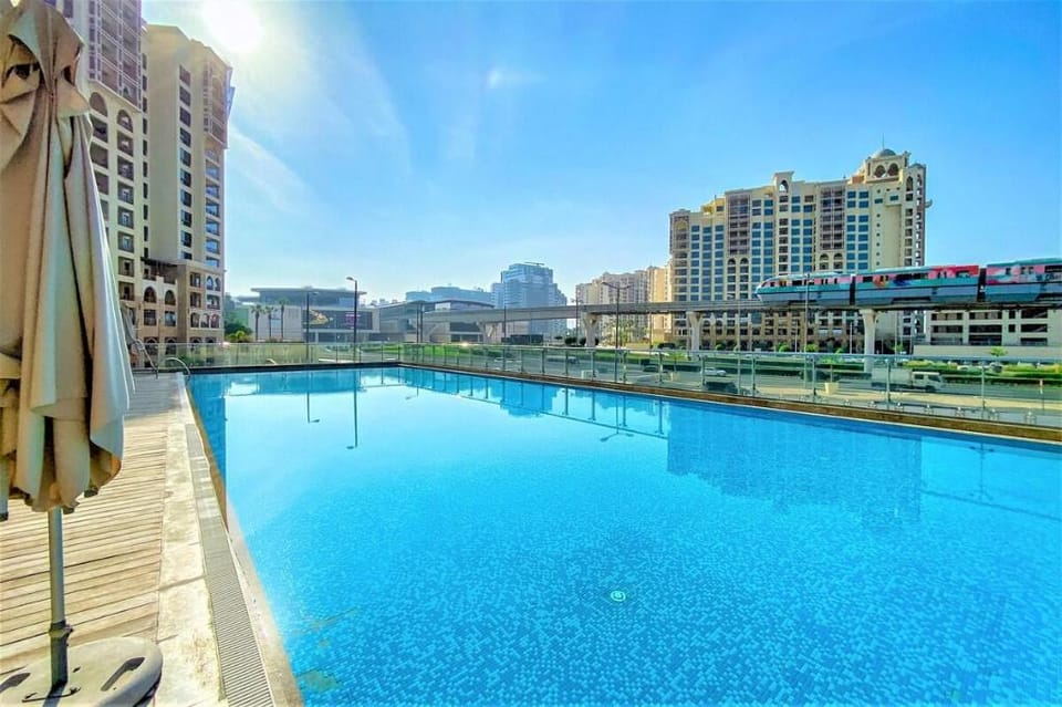 Gorgeous Studio with breath-taking Palm Views Apartment in Dubai