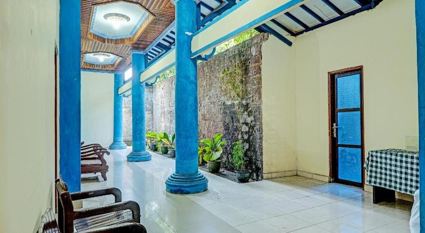 OYO 91973 Green Hotel Near Polsek Sabangau Hotel in Indonesia