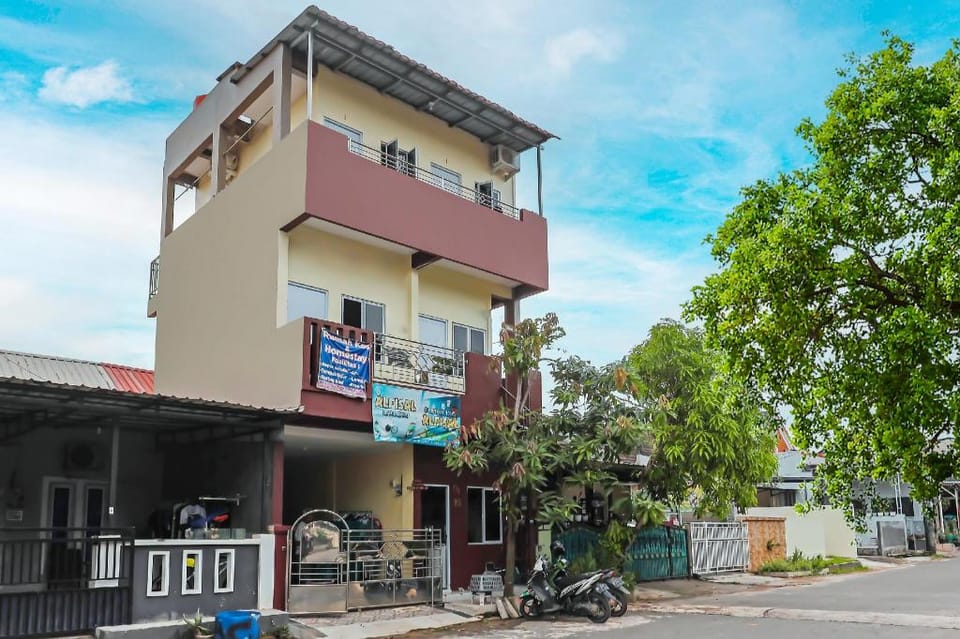 OYO 91974 Alfisal Syariah Hotel in Riau Islands, Indonesia