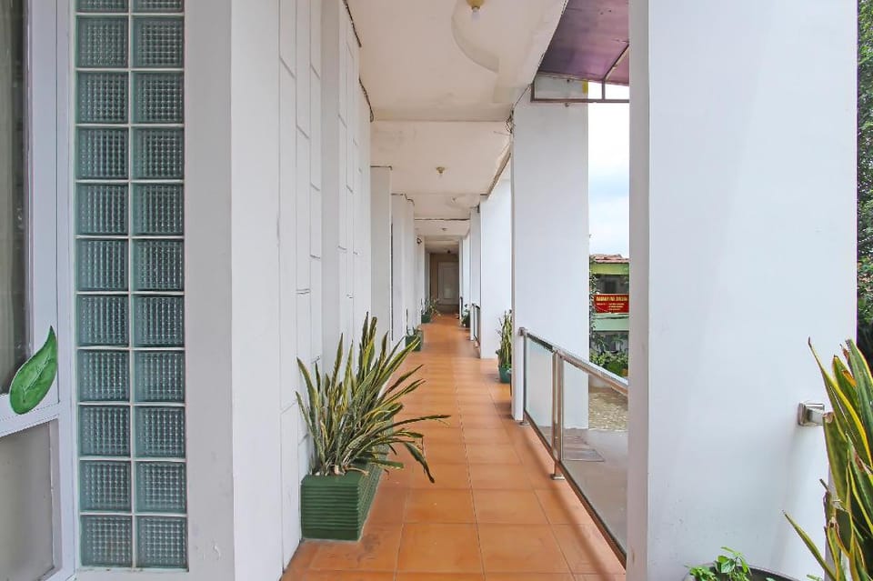 OYO Life 91957 Hotel Roda Mas 2 Hotel in Indonesia