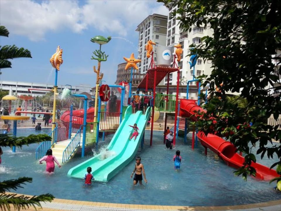 MY BEST  2 ROOMS Melaka FREE 4 WATERPARK TICKETS Apartment in Malacca