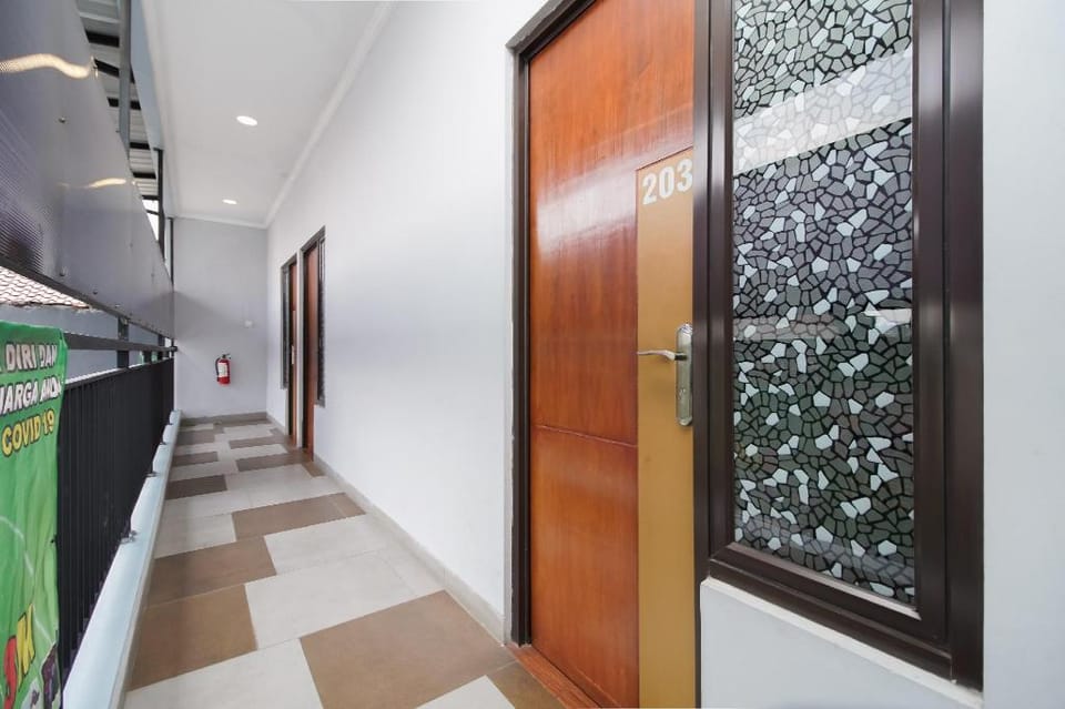 Urbanview Hotel Arafuru Residence Duren Sawit Hotel in Jakarta