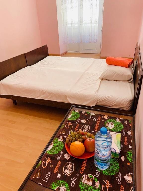 Private Room with balcony, Shared Bathroom Vacation rental in Yerevan