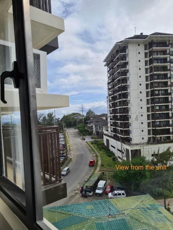 Tagaytay Serin East Apartment in Tagaytay