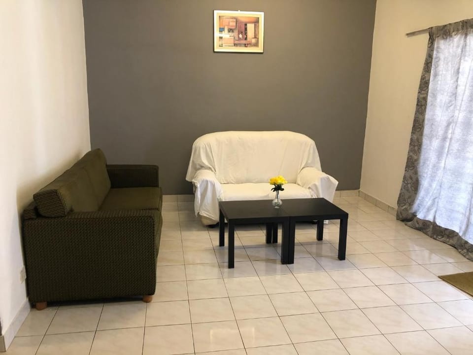BENTONG MAKMUR GUESTHOUSE - QUEEN ROOM M2 Vacation rental in Selangor, Malaysia