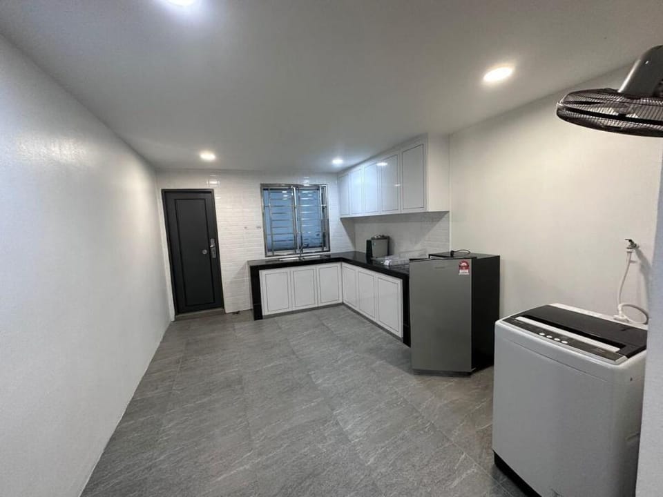 Pelangi JB town KSL JBCC MidValley 16 paxs Vacation rental in Johor Bahru