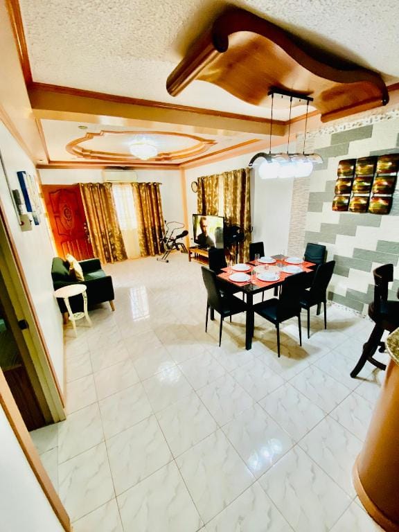 Panabo Staycation-3BDR&2BR-Downstairs Wifi-Netflix Vacation rental in Davao City