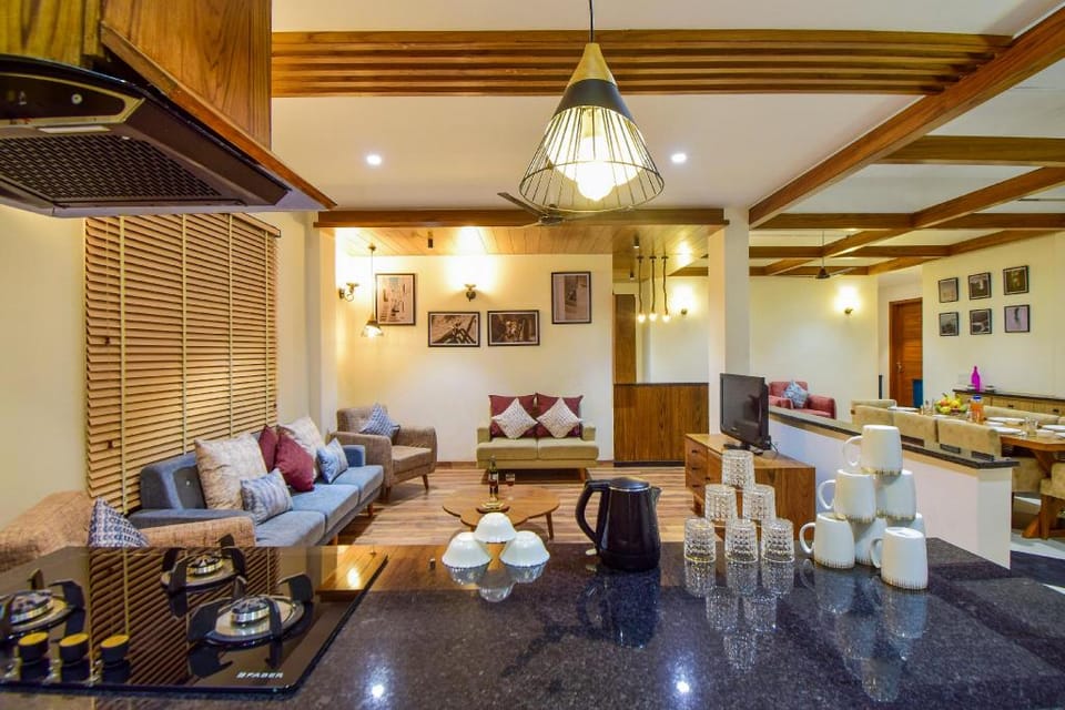 Dreamland  Luxury I 3BHK Villa I Bonfire I Kasauli Apartment in Himachal Pradesh