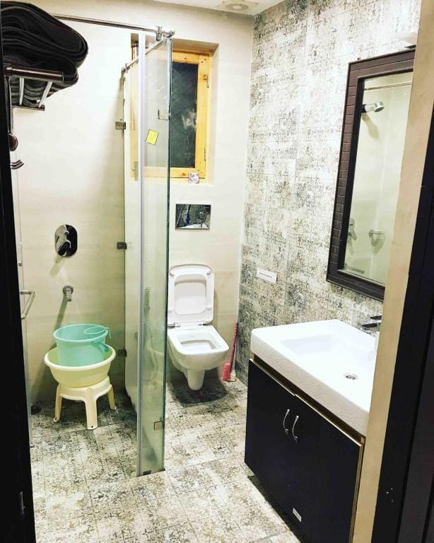 Serviced Studio Apartment 3BHK  w/living in Villa  Apartment in Punjab, India
