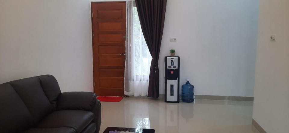 Hanagura Homestay Vacation rental in West Sumatra, Indonesia