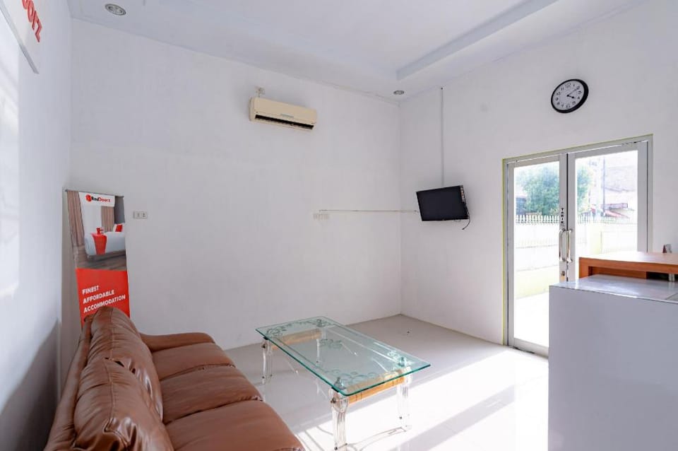RedDoorz Syariah near UISU Medan Hotel in Indonesia