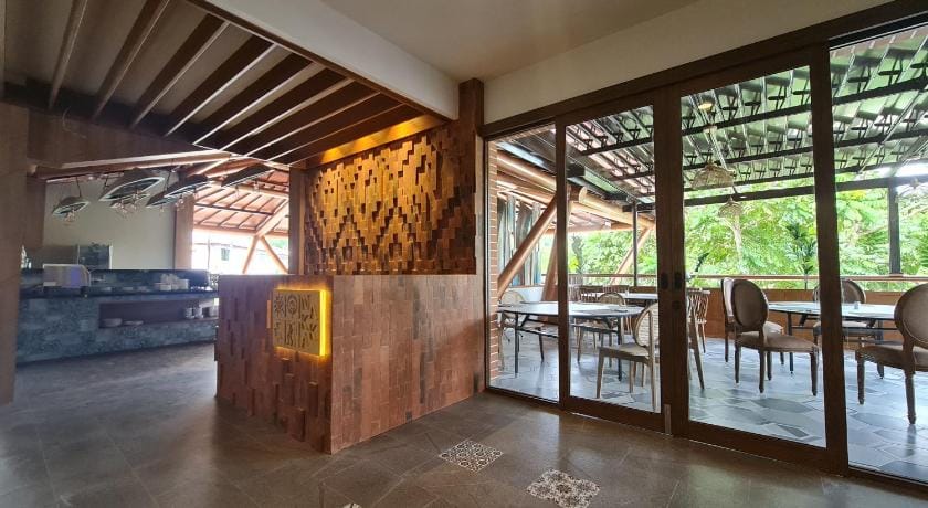 Parlezo Hotel in Indonesia