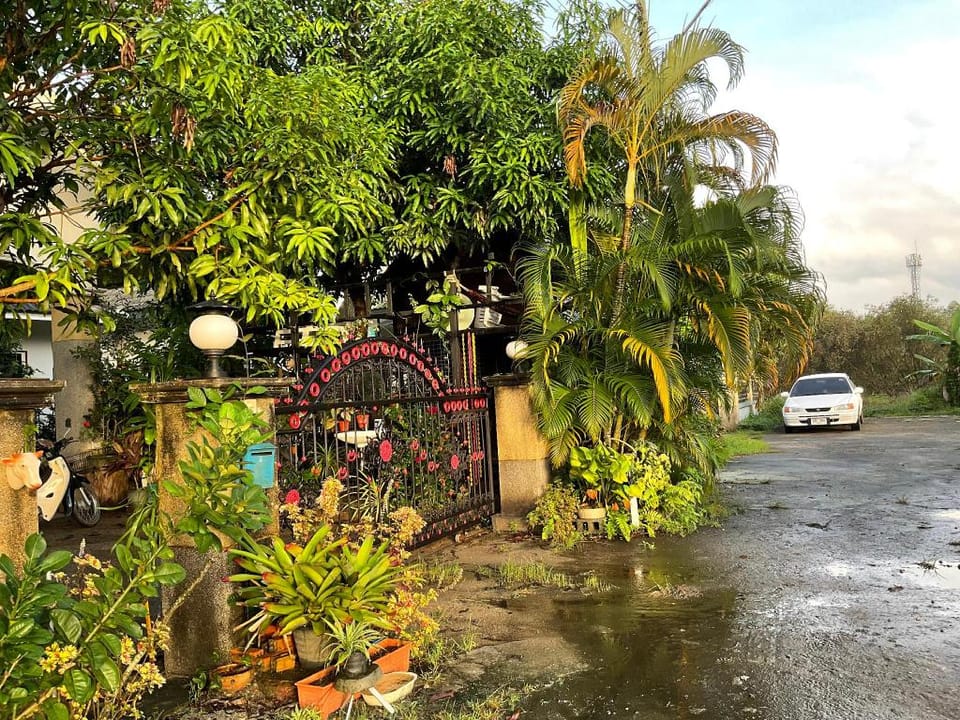 Shoulder bag Vacation rental in Thailand