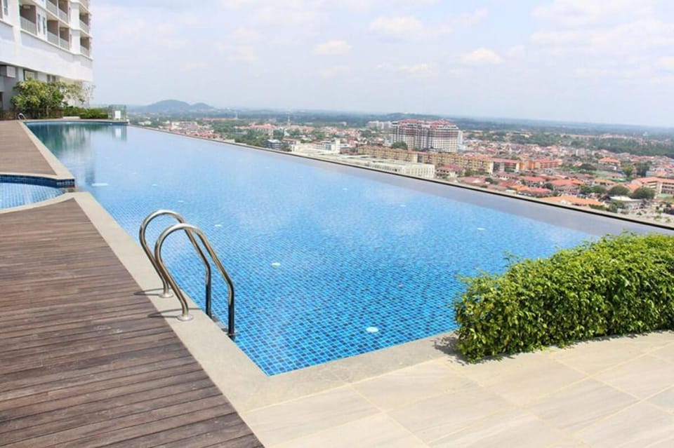 MJHolidayA3511 [PrestigeSuite] Sunrise+FreeCarpark Apartment in Malacca
