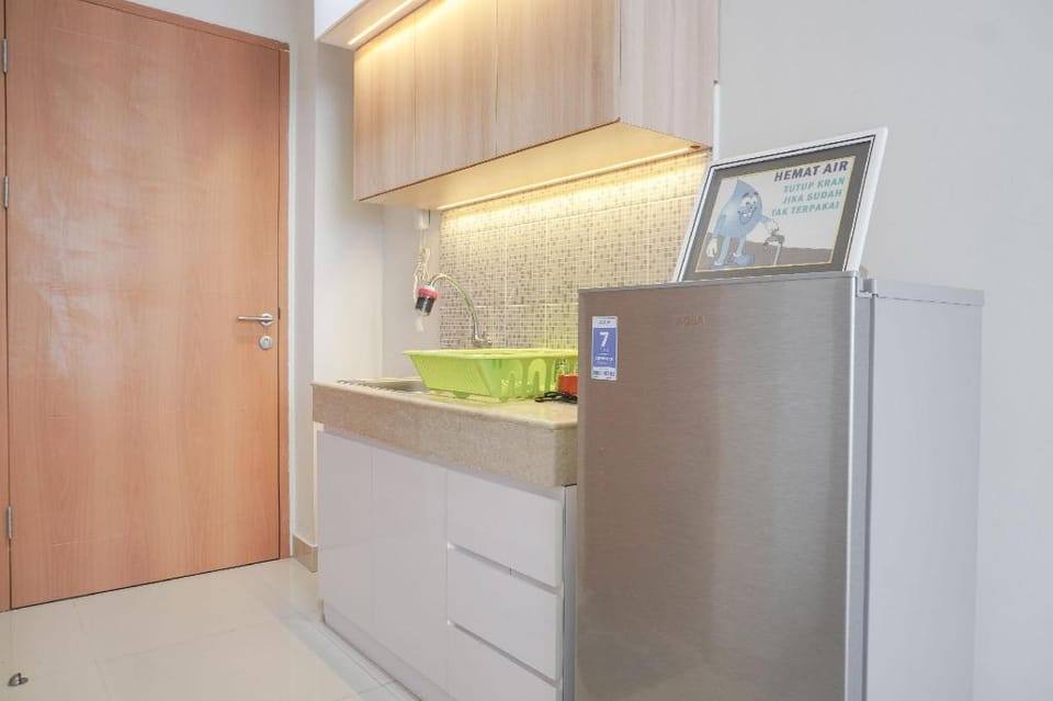 Comfy Studio at Evenciio Margonda By Travelio Apartment in South Jakarta City
