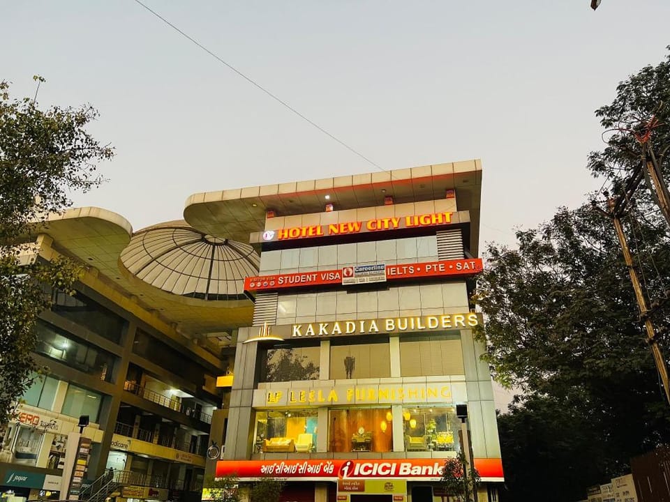 Hotel New City Light Hotel in Gujarat