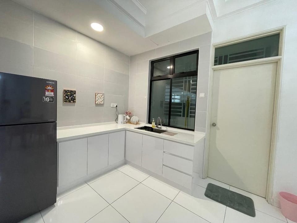 Paradigm Mall 5 mins walk Platino Two Bedroom  Apartment in Johor Bahru