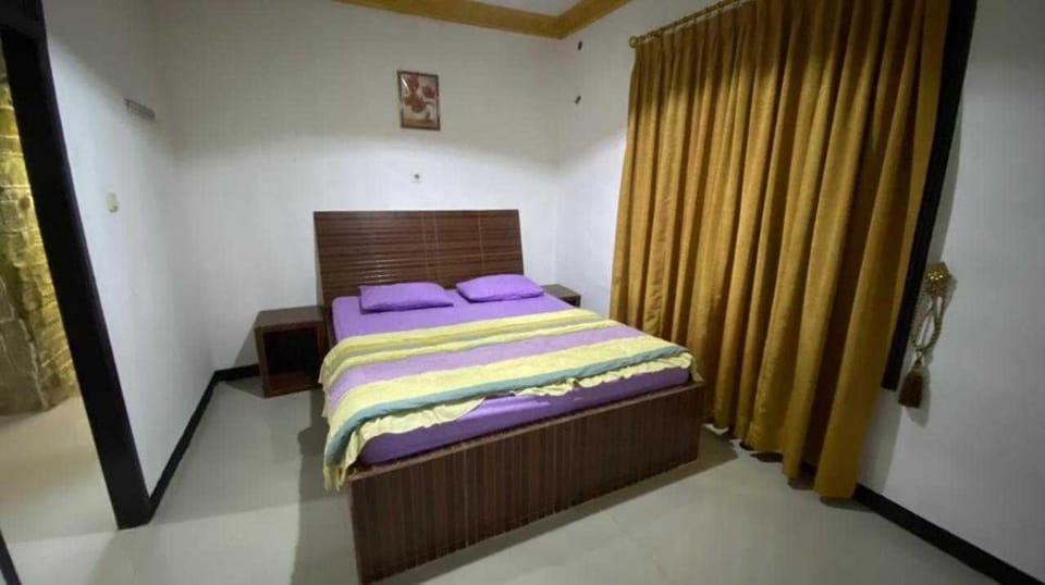 EXPRESS O 91923 Homestay Zona Hotel in West Java