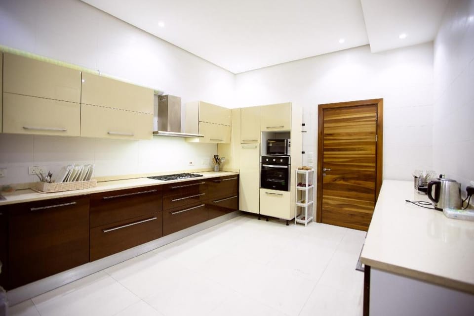 Rushmore Villa - Luxury Room Vacation rental in Lagos, Nigeria