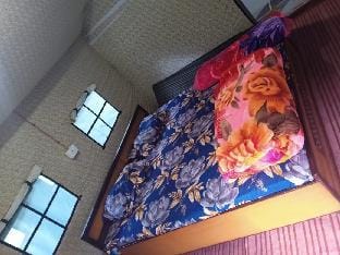 Barot Waterfall camps and Dorms Luxury tent in Punjab, India