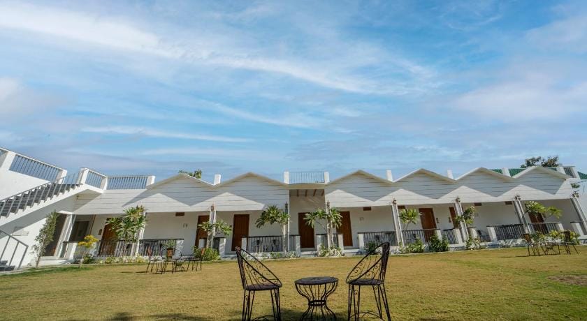 Yellow Tail by Puggles Resorts Resort in Uttarakhand