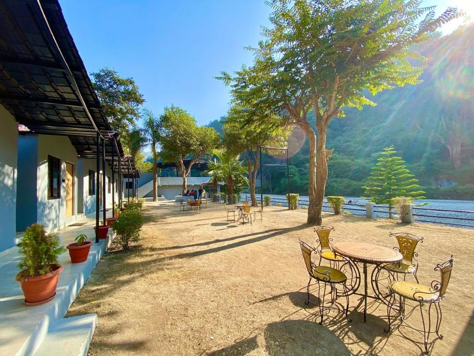 Euphoric River Resort Hotel in Rishikesh